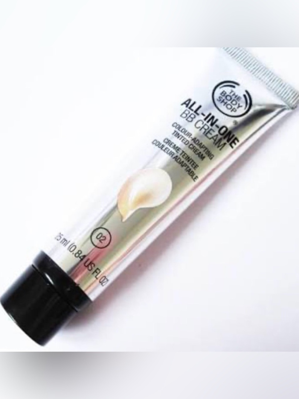 The Body Shop All-In-One BB Cream Color Adapting Tinted Cream Shade 02 Sealed